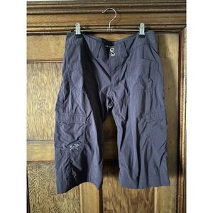 Women's Arc'teryx Cropped Outdoors Hiking Pants Purple Size 4